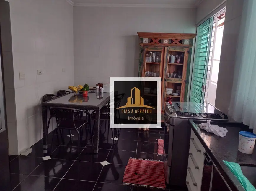 Foto 6 de Casa com 3 quartos à venda, 250m2 em Sao Jose Dos Campos - SP