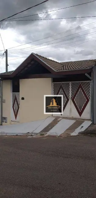 Foto 2 de Casa com 2 quartos à venda, 140m2 em Sao Jose Dos Campos - SP