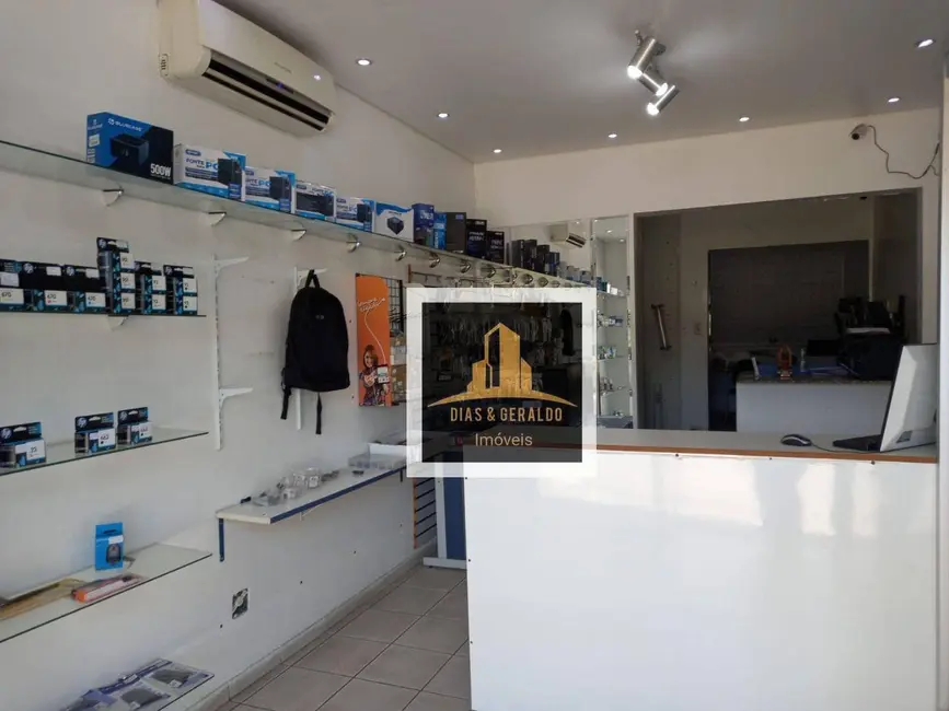 Casa com 2 quartos à venda, 150m2 em Sao Jose Dos Campos - SP - imagem 3 Foto 3 de Casa com 2 quartos à venda, 150m2 em Sao Jose Dos Campos - SP