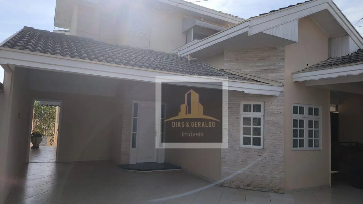 Foto 1 de Sobrado com 5 quartos para alugar, 250m2 em Sao Jose Dos Campos - SP