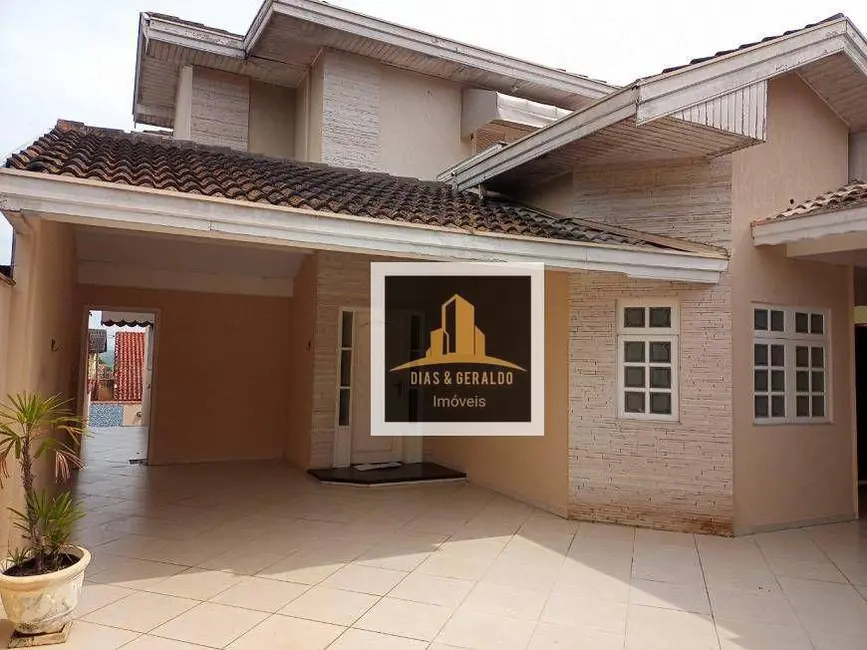 Foto 3 de Sobrado com 4 quartos para alugar, 250m2 em Sao Jose Dos Campos - SP