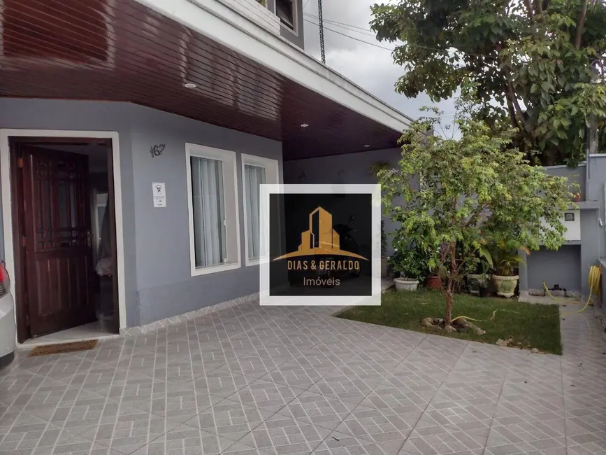Foto 2 de Sobrado com 5 quartos à venda, 250m2 em Sao Jose Dos Campos - SP