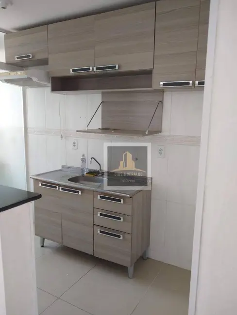 Foto 2 de Apartamento com 2 quartos para alugar, 45m2 em Jardim Califórnia, Jacarei - SP