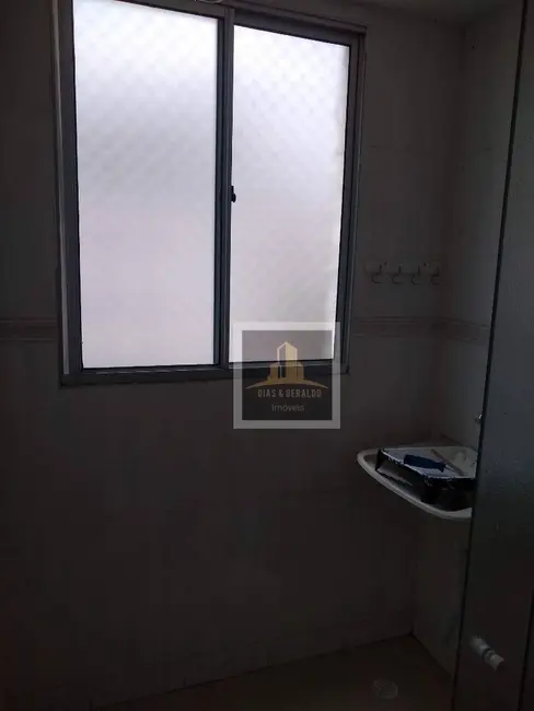 Foto 6 de Apartamento com 2 quartos para alugar, 45m2 em Jardim Califórnia, Jacarei - SP