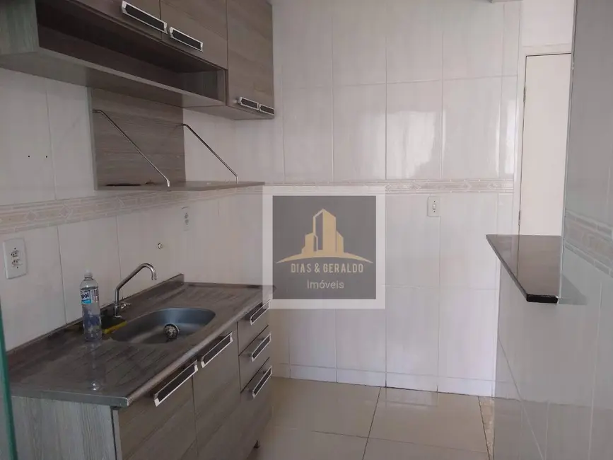 Foto 4 de Apartamento com 2 quartos para alugar, 45m2 em Jardim Califórnia, Jacarei - SP