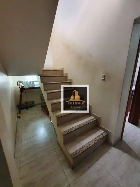 Foto 6 de Sobrado com 4 quartos à venda, 180m2 em Sao Jose Dos Campos - SP