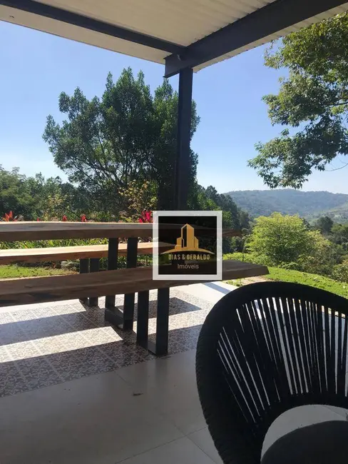 Foto 5 de Chácara com 8 quartos à venda, 6000m2 em Chácaras Condomínio Recanto Pássaros II, Jacarei - SP