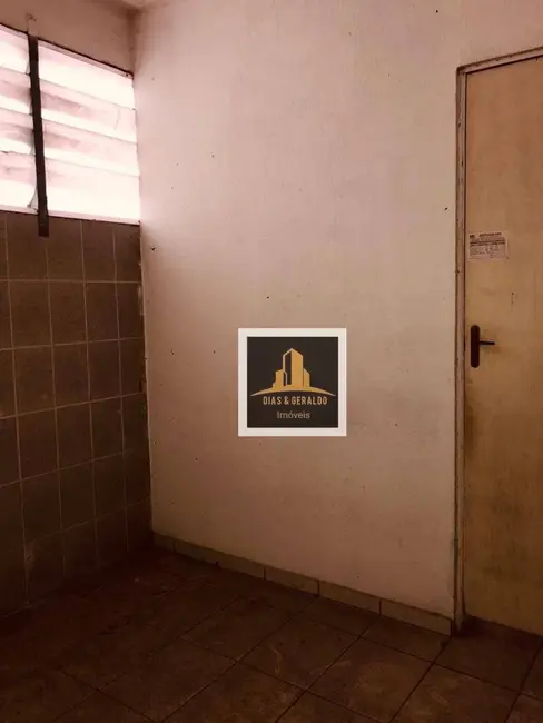 Armazém / Galpão para alugar, 1000m2 em Sao Jose Dos Campos - SP - imagem 9 Foto 9 de Armazém / Galpão para alugar, 1000m2 em Sao Jose Dos Campos - SP