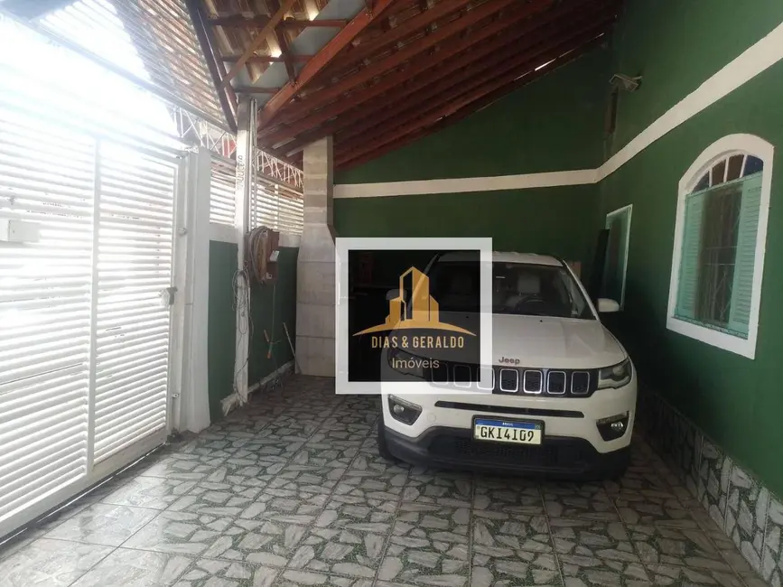 Foto 1 de Casa com 3 quartos à venda, 250m2 em Sao Jose Dos Campos - SP