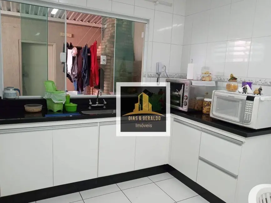 Foto 9 de Sobrado com 3 quartos à venda, 185m2 em Sao Jose Dos Campos - SP