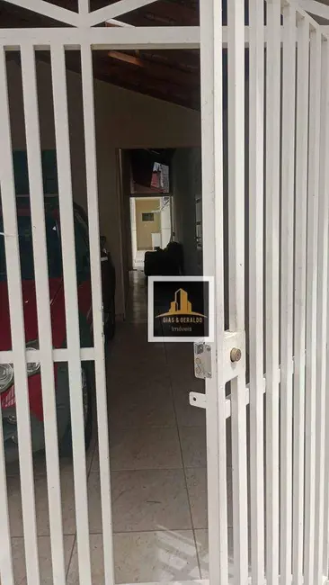 Foto 3 de Casa com 2 quartos à venda, 150m2 em Sao Jose Dos Campos - SP