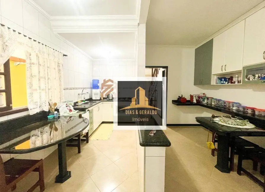 Foto 4 de Sobrado com 3 quartos à venda, 141m2 em Sao Jose Dos Campos - SP