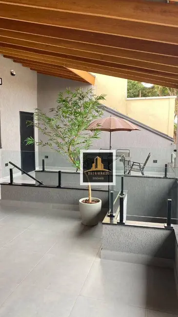 Foto 5 de Casa com 3 quartos à venda, 243m2 em Sao Jose Dos Campos - SP