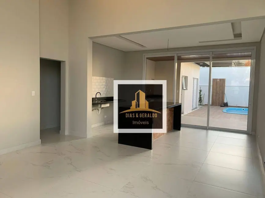 Foto 4 de Casa de Condomínio com 3 quartos à venda, 300m2 em Cacapava - SP