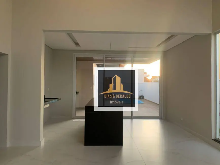 Foto 5 de Casa de Condomínio com 3 quartos à venda, 300m2 em Cacapava - SP