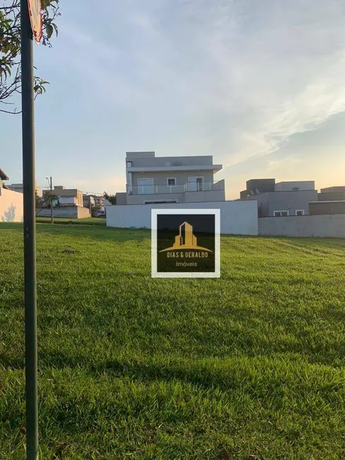 Foto 3 de Terreno / Lote à venda, 300m2 em Cacapava - SP