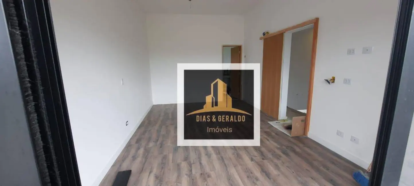 Foto 7 de Sobrado com 4 quartos à venda e para alugar, 360m2 em Santa Luzia, Cacapava - SP