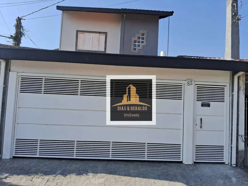 Foto 3 de Casa com 3 quartos à venda, 148m2 em Parque Califórnia, Jacarei - SP