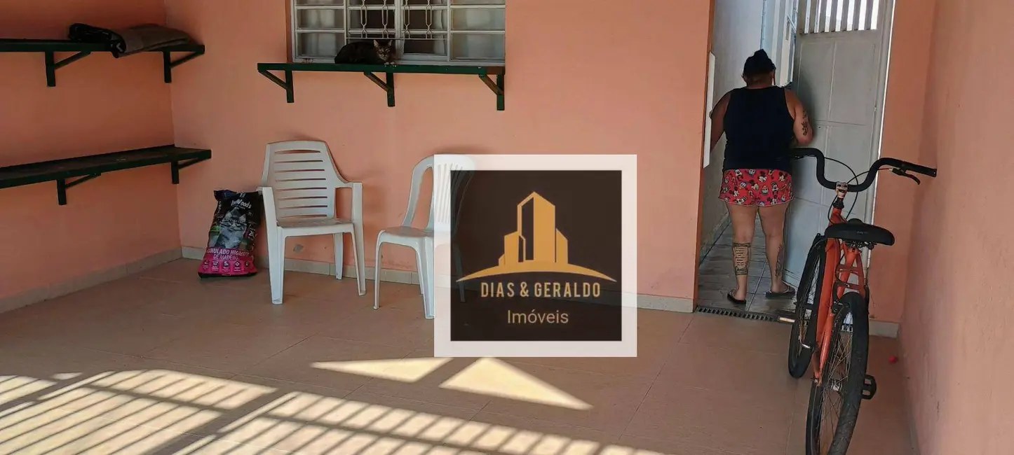 Foto 2 de Casa com 2 quartos à venda, 130m2 em Sao Jose Dos Campos - SP