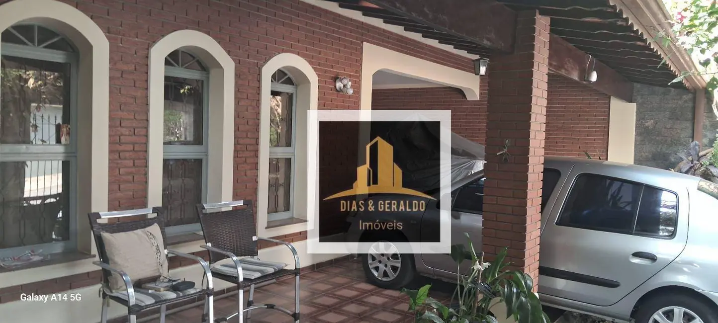 Foto 1 de Casa com 2 quartos à venda, 274m2 em Sao Jose Dos Campos - SP