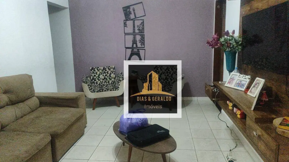 Foto 2 de Casa com 2 quartos à venda, 125m2 em Sao Jose Dos Campos - SP