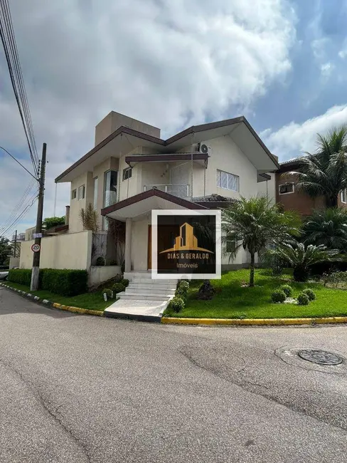 Foto 1 de Sobrado com 3 quartos à venda, 430m2 em Loteamento Villa Branca, Jacarei - SP