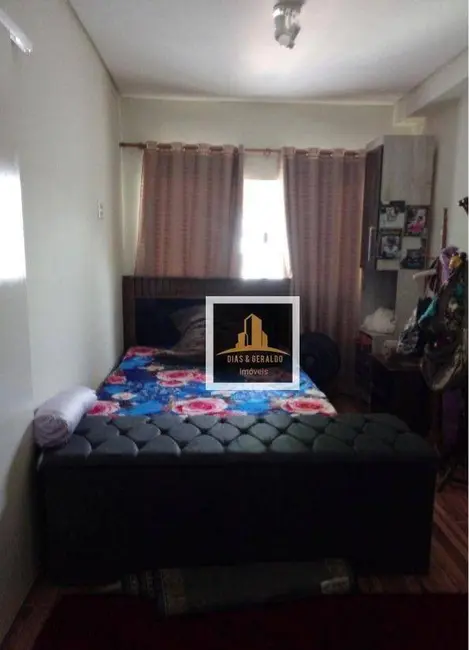 Casa com 4 quartos à venda, 250m2 em Sao Jose Dos Campos - SP - imagem 5 Foto 5 de Casa com 4 quartos à venda, 250m2 em Sao Jose Dos Campos - SP