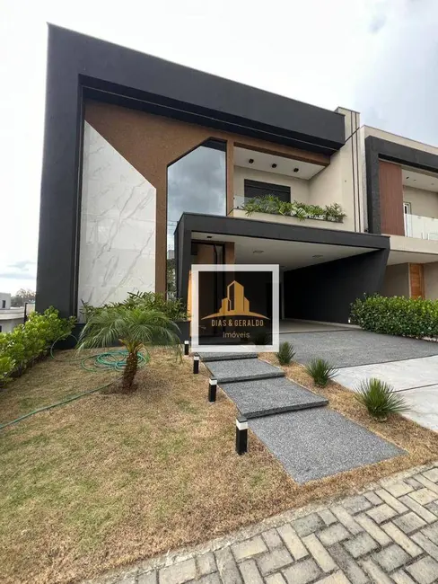 Foto 1 de Sobrado com 4 quartos à venda, 250m2 em Jacarei - SP