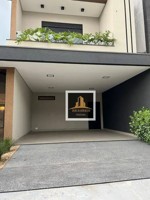 Foto 2 de Sobrado com 4 quartos à venda, 250m2 em Jacarei - SP