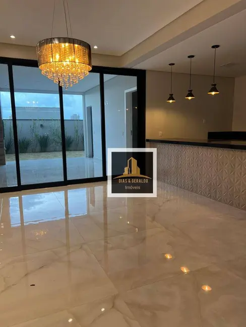 Foto 5 de Sobrado com 4 quartos à venda, 250m2 em Jacarei - SP