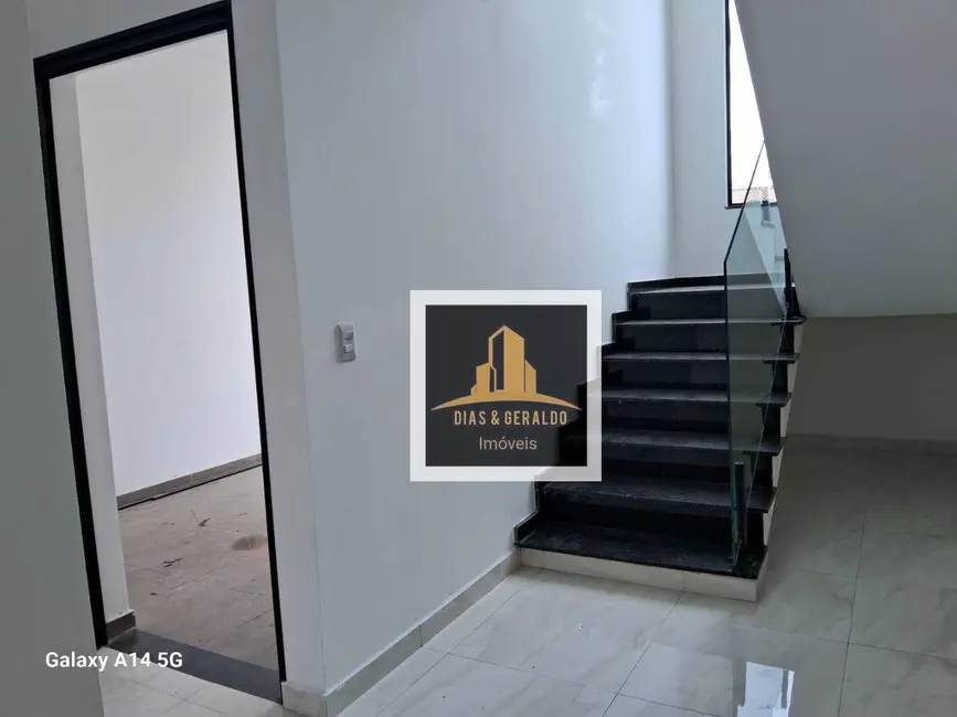 Foto 7 de Sobrado com 3 quartos à venda, 150m2 em Jardim Califórnia, Jacarei - SP