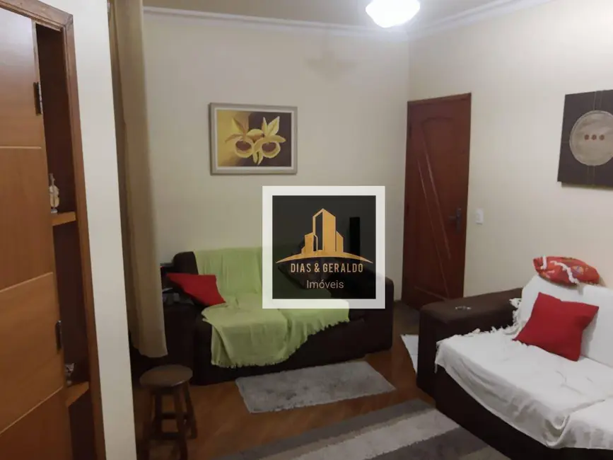 Sobrado com 3 quartos à venda, 250m2 em Sao Jose Dos Campos - SP - imagem 3 Foto 3 de Sobrado com 3 quartos à venda, 250m2 em Sao Jose Dos Campos - SP