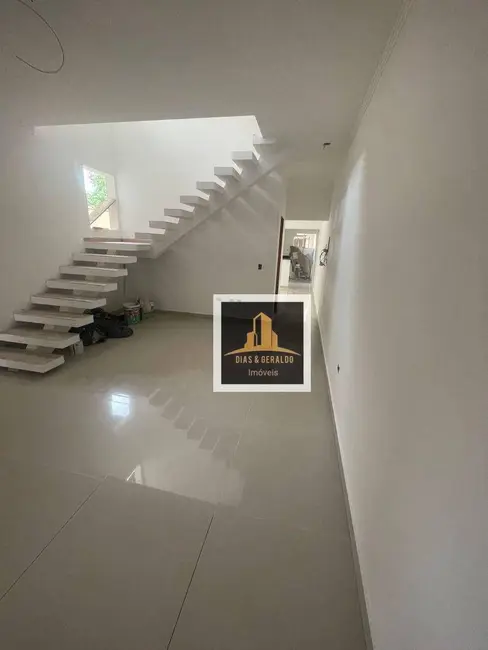 Foto 3 de Sobrado com 3 quartos à venda, 150m2 em Sao Jose Dos Campos - SP