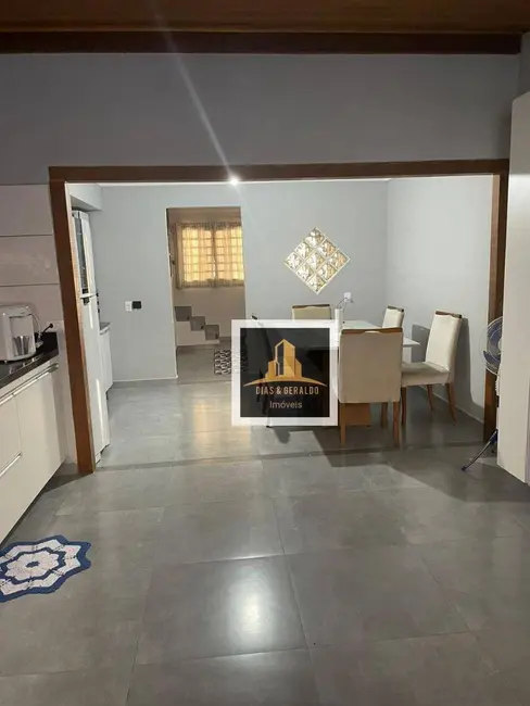 Foto 3 de Sobrado com 2 quartos à venda, 90m2 em Sao Jose Dos Campos - SP