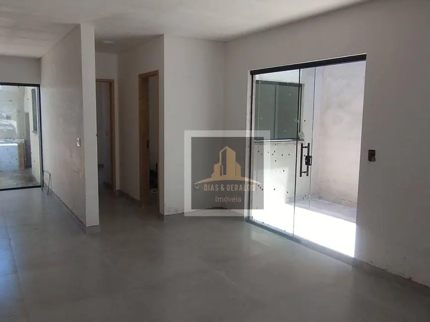 Casa com 3 quartos à venda, 140m2 em Residencial Santa Paula, Jacarei - SP - imagem 3 Foto 3 de Casa com 3 quartos à venda, 140m2 em Residencial Santa Paula, Jacarei - SP