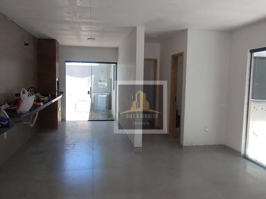 Casa com 3 quartos à venda, 140m2 em Residencial Santa Paula, Jacarei - SP - imagem 4 Foto 4 de Casa com 3 quartos à venda, 140m2 em Residencial Santa Paula, Jacarei - SP
