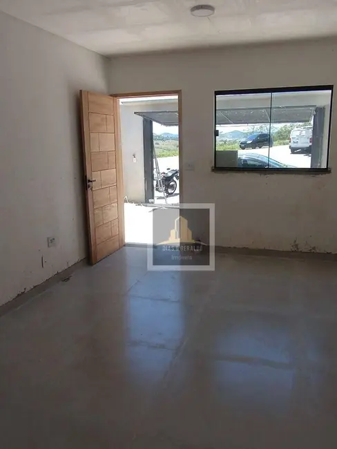 Casa com 3 quartos à venda, 140m2 em Residencial Santa Paula, Jacarei - SP - imagem 1 Foto 1 de Casa com 3 quartos à venda, 140m2 em Residencial Santa Paula, Jacarei - SP