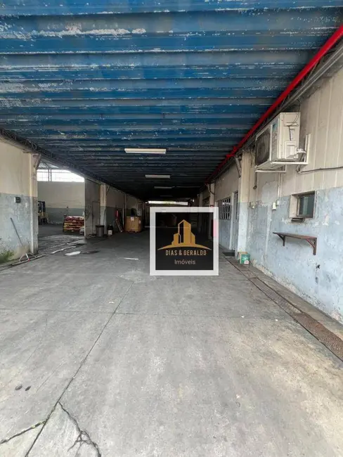 Armazém / Galpão para alugar, 683m2 em Sao Jose Dos Campos - SP - imagem 5 Foto 5 de Armazém / Galpão para alugar, 683m2 em Sao Jose Dos Campos - SP