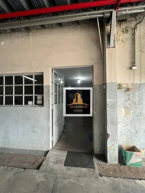 Armazém / Galpão para alugar, 683m2 em Sao Jose Dos Campos - SP - imagem 6 Foto 6 de Armazém / Galpão para alugar, 683m2 em Sao Jose Dos Campos - SP