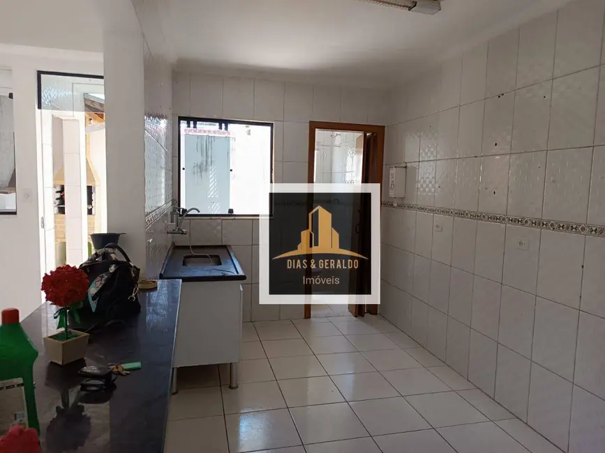 Sobrado com 3 quartos à venda, 125m2 em Sao Jose Dos Campos - SP - imagem 8 Foto 8 de Sobrado com 3 quartos à venda, 125m2 em Sao Jose Dos Campos - SP