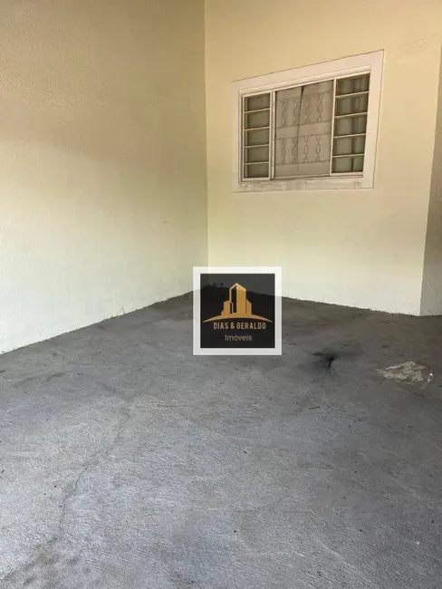 Casa com 3 quartos à venda, 140m2 em Sao Jose Dos Campos - SP - imagem 4 Foto 4 de Casa com 3 quartos à venda, 140m2 em Sao Jose Dos Campos - SP