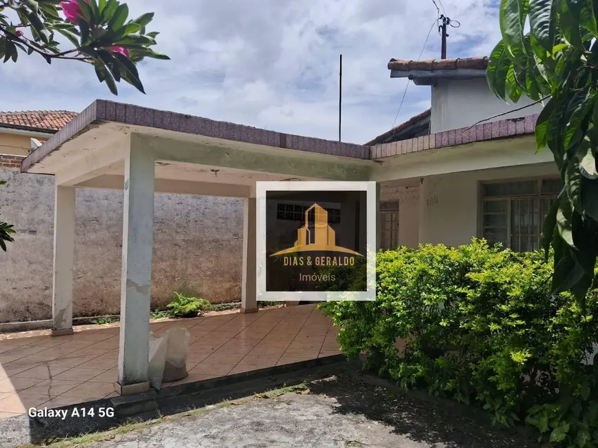 Foto 1 de Casa com 3 quartos à venda, 325m2 em Sao Jose Dos Campos - SP