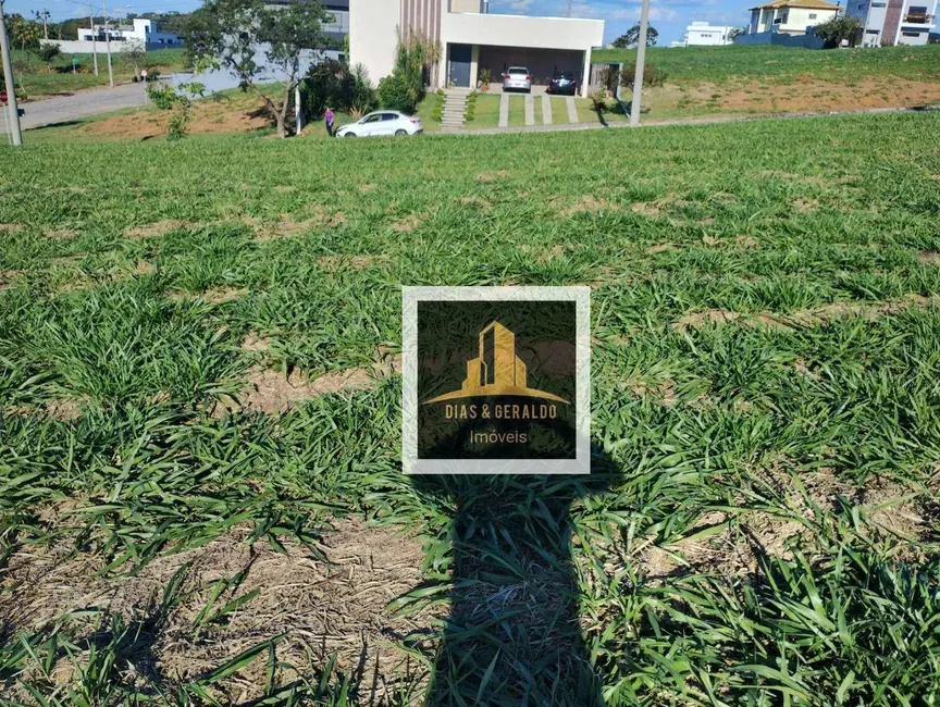 Foto 2 de Terreno / Lote à venda, 540m2 em Cacapava - SP