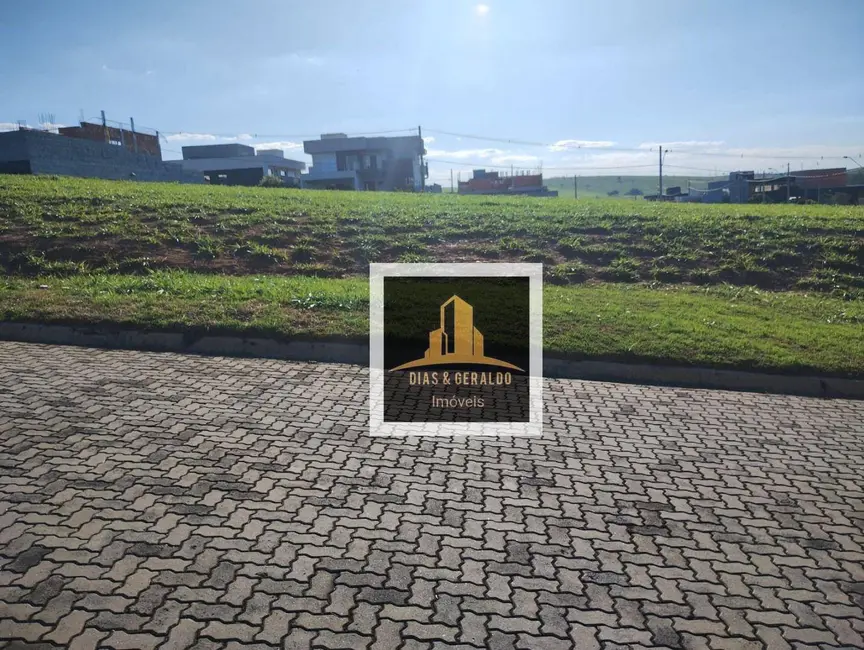 Foto 1 de Terreno / Lote à venda, 540m2 em Cacapava - SP