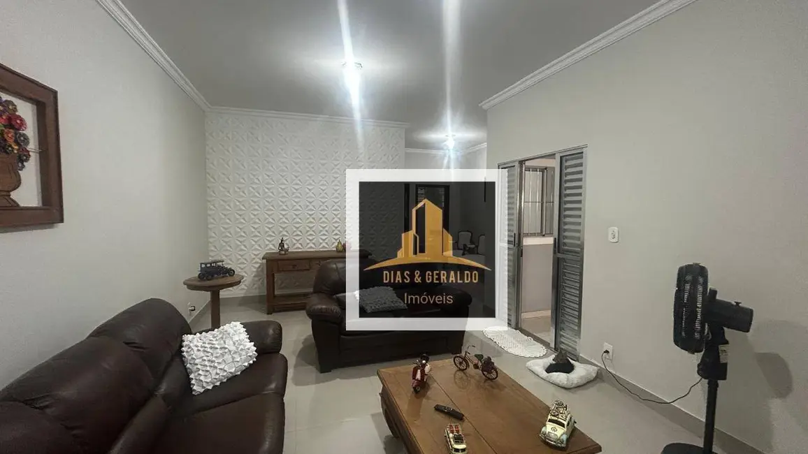 Foto 5 de Sobrado com 3 quartos à venda, 146m2 em Borda da Mata, Cacapava - SP