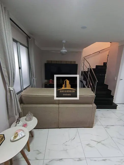 Foto 6 de Sobrado com 2 quartos à venda, 80m2 em Sao Jose Dos Campos - SP