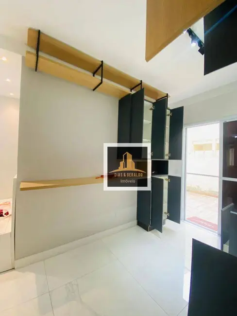 Sobrado com 2 quartos à venda, 68m2 em Santa Luzia, Cacapava - SP - imagem 7 Foto 7 de Sobrado com 2 quartos à venda, 68m2 em Santa Luzia, Cacapava - SP