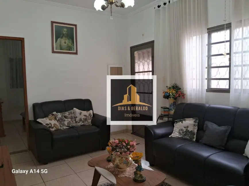 Foto 5 de Sobrado com 6 quartos à venda, 125m2 em Sao Jose Dos Campos - SP