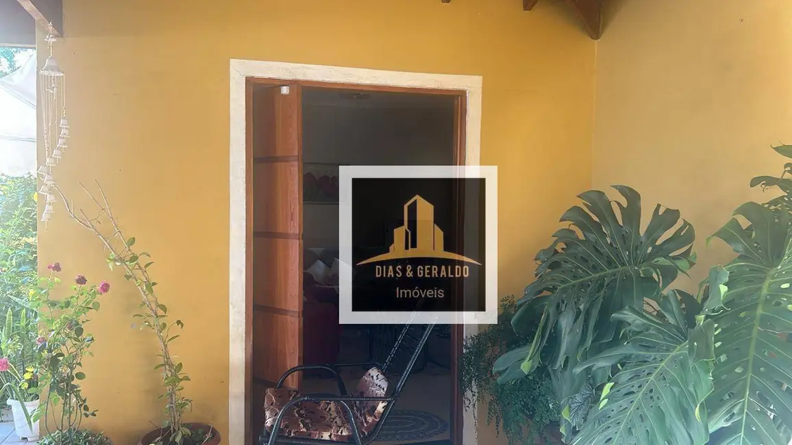 Foto 3 de Casa com 2 quartos à venda, 250m2 em Jacarei - SP