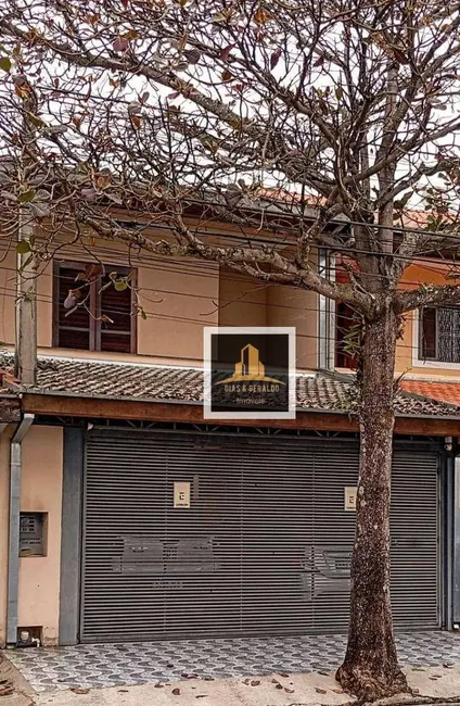 Foto 1 de Sobrado com 3 quartos à venda, 150m2 em Sao Jose Dos Campos - SP